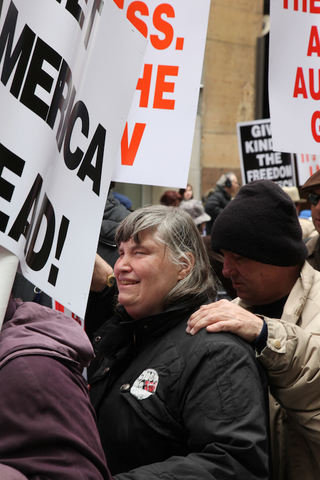 Illustration for article titled Photos and Video From the National Federation of The Blind's Kindle 2 Protest